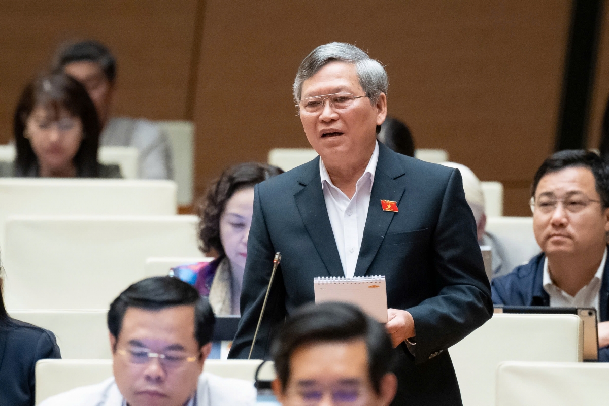 ĐBQH Tô Văn Tám nhận xét, dự thảo luật có cơ sở pháp lý và cơ sở thực tiễn vững chắc, phù hợp với đường lối của Đảng và pháp luật của Nhà nước, có tính khả thi trong thực tiễn. Ảnh Quốc hội