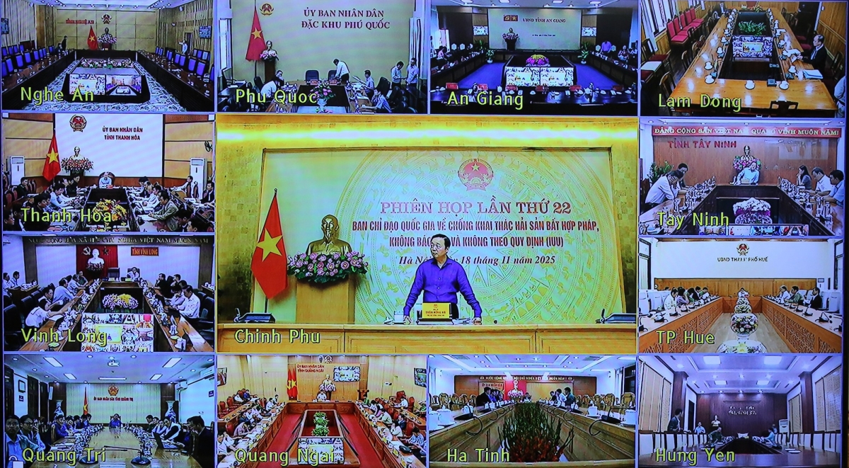 Phiên họp kết nối trực tuyến với 21 tỉnh, thành phố ven biển. (Ảnh: Minh Khôi)