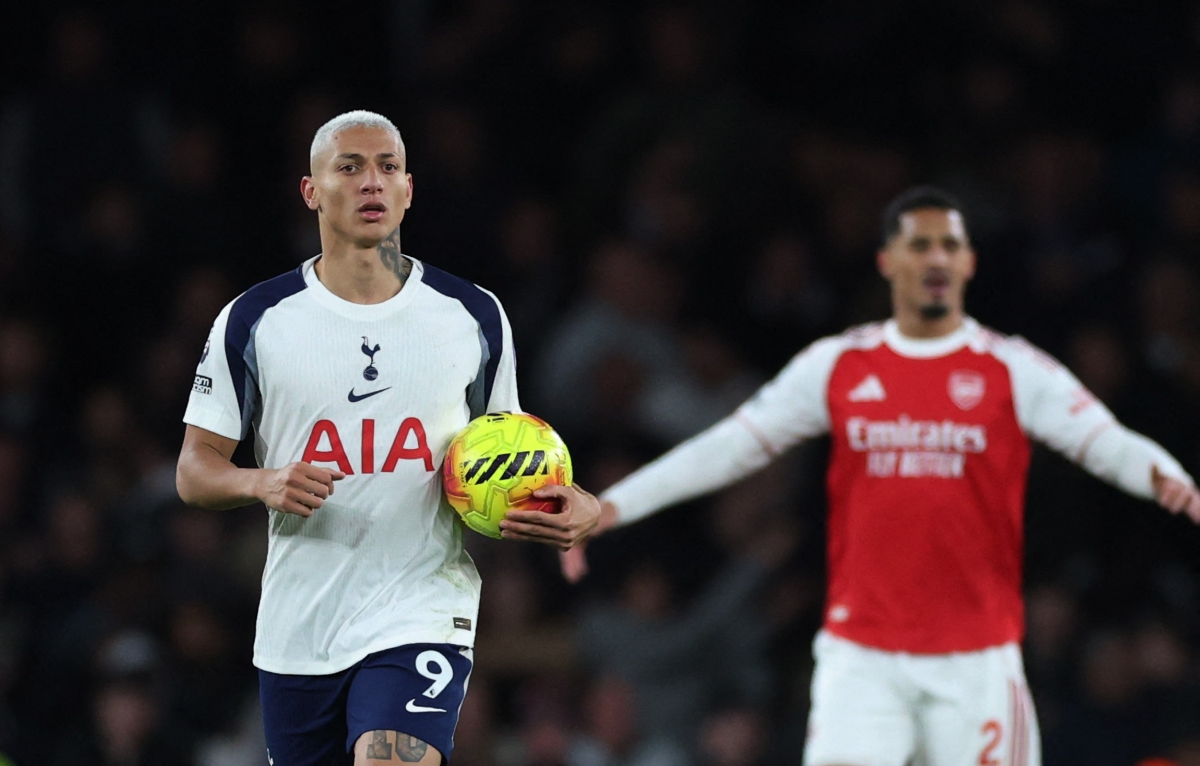 Trận đấu hay hơn rất nhiều sau bàn thắng của Richarlison. (Ảnh: Reuters). 