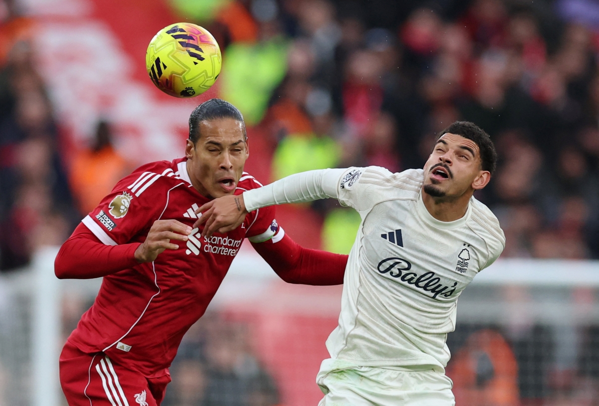 Liverpool thua đậm ngay trên sân nhà (Ảnh: Reuters).