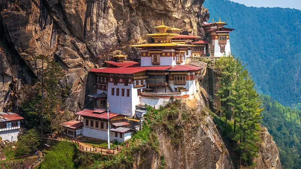 Tu viện Taktsang ở Bhutan tọa lạc tại vị trí cực kỳ độc đáo. (Ảnh: Drukasia)