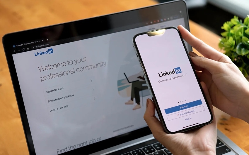 Việc sử dụng LinkedIn như một kênh tuyển mộ ngầm đã trở thành thách thức mới đối với các mô hình bảo đảm an ninh trong thế kỷ 21. Ảnh: Britannica
