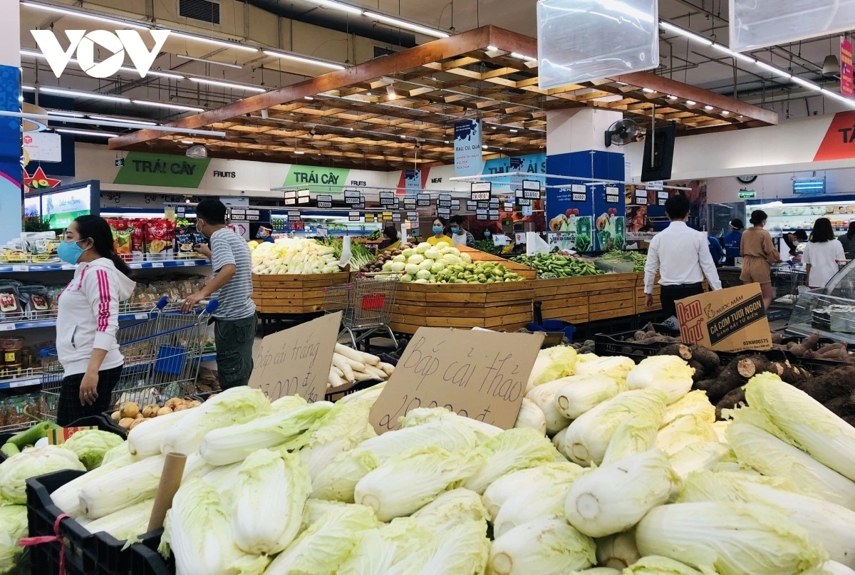 Giá thực phẩm tăng cao sau bão kéo chỉ số giá tiêu dùng tháng 10 tăng 0,2%