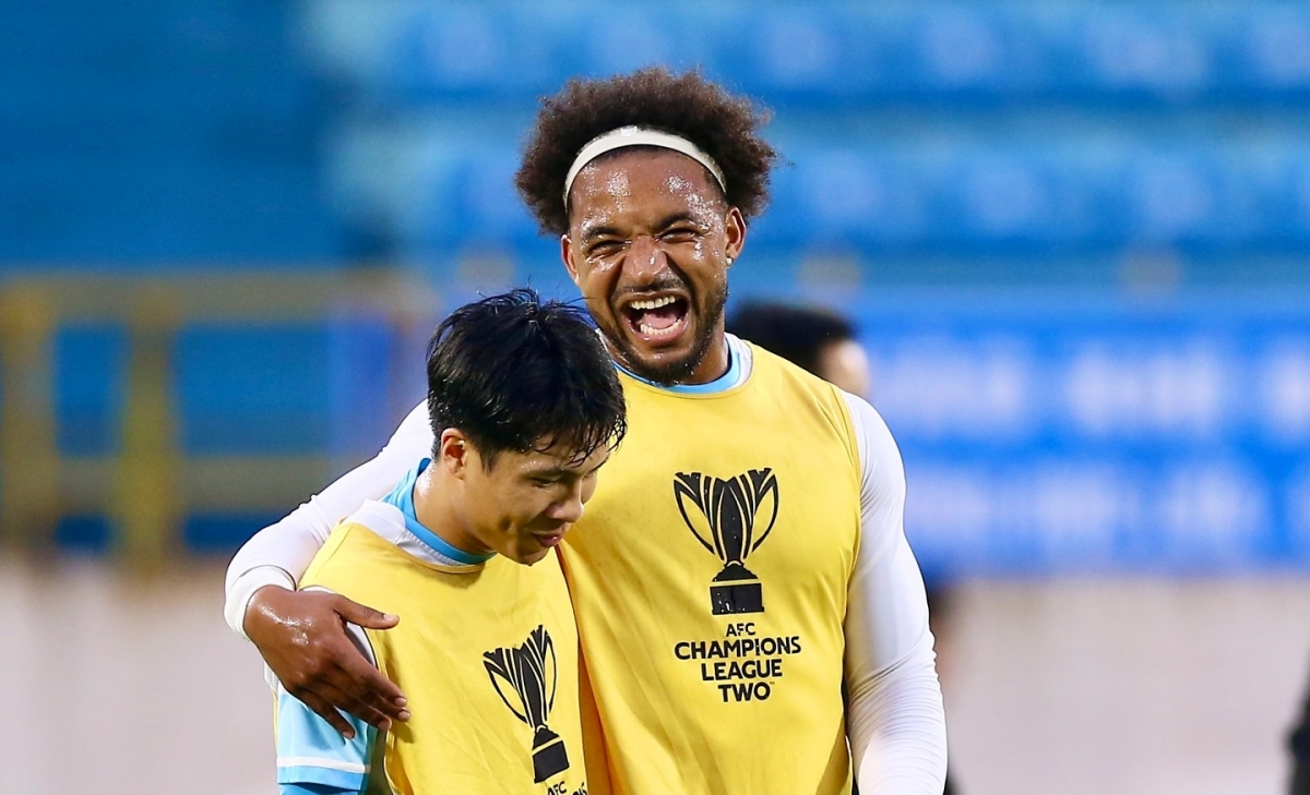 Xuân Son có thể tái xuất ở vòng 12 V-League 2025/2026 nếu như được Nam Định đăng ký ở giai đoạn 2 (Ảnh: Nam Định).