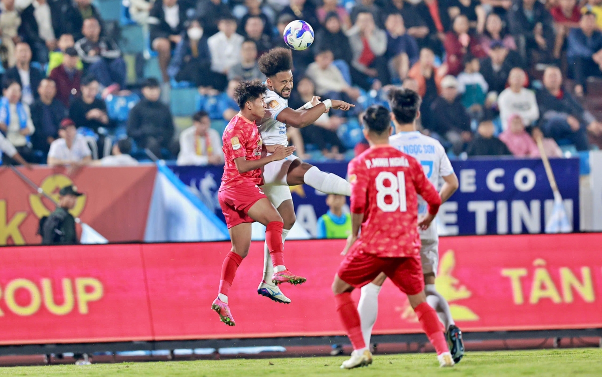 Xuân Son thi đấu trọn vẹn 90 phút trong trận đấu Nam Định thắng 2-0 Long An ở vòng 1/8 Cúp Quốc gia 2025/2026. (Ảnh: CLB Nam Định)