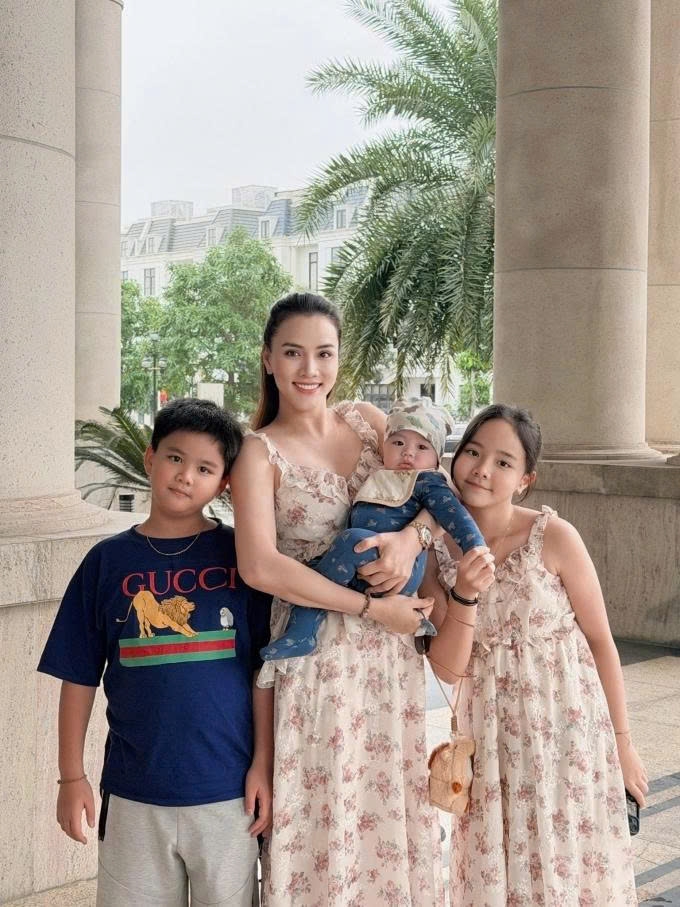 Cựu người mẫu, diễn viên Trang Nhung nói các con chính là hạnh phúc lớn nhất đời mình.