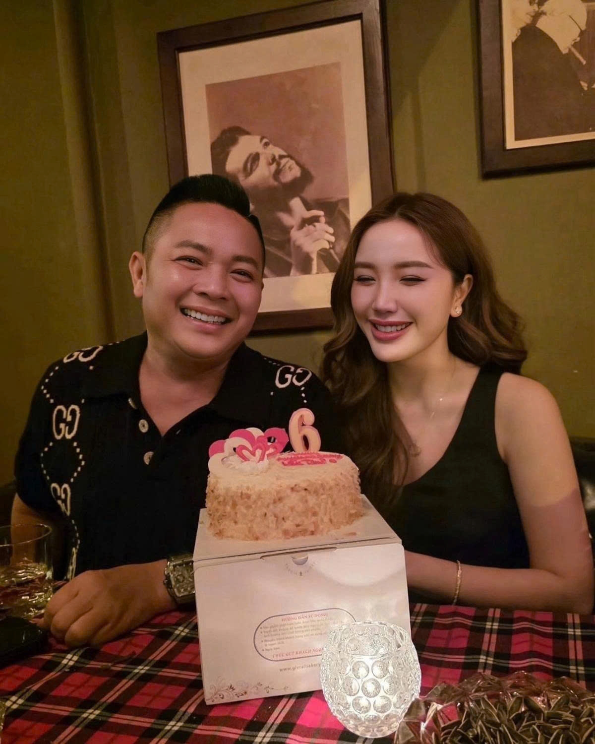 Bảo Thy kỷ niệm 6 năm ngày về chung nhà với ông xã doanh nhân.