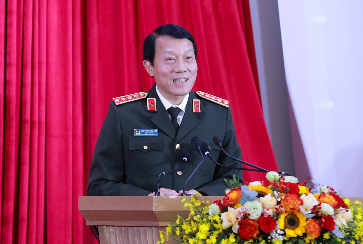 Đại tướng Lương Tam Quang, Bộ trưởng Bộ Công an phát biểu tại buổi gặp mặt. 