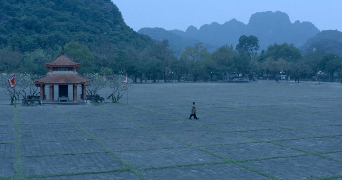 Ê-kíp thực hiện đã rong ruổi hơn hai năm tại Ninh Bình, ghi lại các cảnh quan tại Vân Long, Mã Yên, Tam Cốc, đền Thái Vi, Bái Đính Cổ Tự...