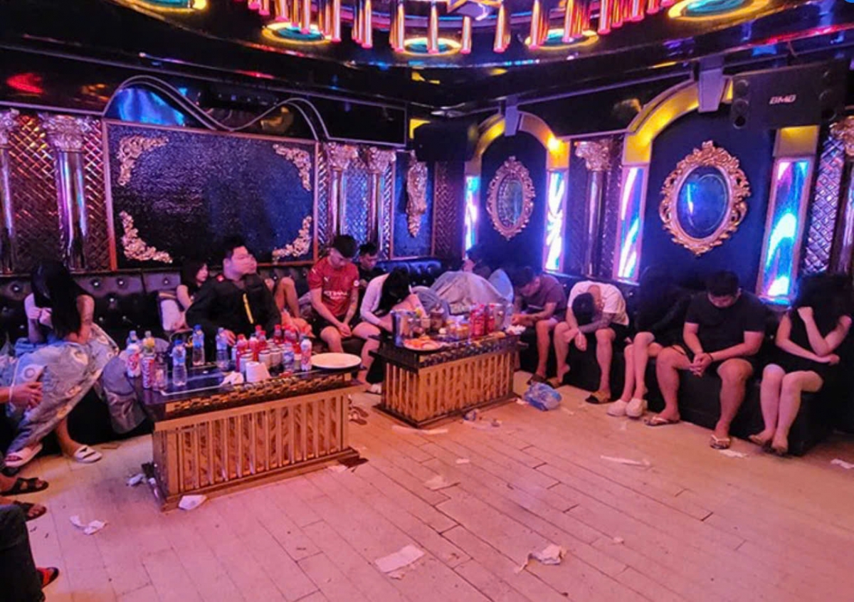 Việc sử dụng cần sa, thuốc lắc, ketamine… thường xuất hiện tại các quán bar, vũ trường, lễ hội âm nhạc, nơi tập trung đông người, trở thành một phần của xu hướng vui chơi trong một bộ phận giới trẻ.