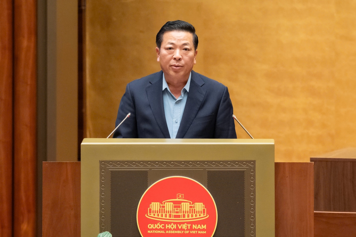 Bộ trưởng Xây dựng Trần Hồng Minh (Ảnh: Quốc hội)