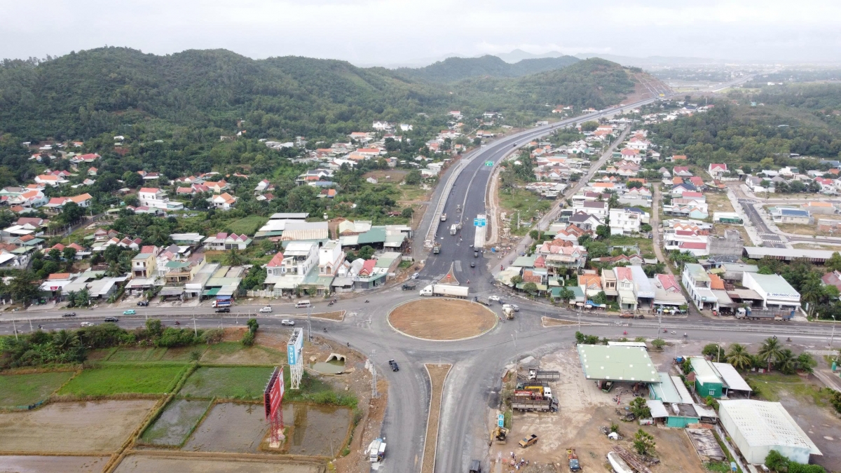 20km đầu tuyến cao tốc Khánh Hòa- Ban Mê Thuột kết nối Quốc lộ 1A, Quốc lộ 26B