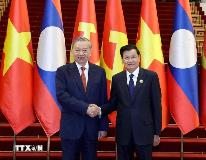 Tổng Bí thư Tô Lâm và Tổng Bí thư, Chủ tịch nước Lào Thongloun Sisoulith. Ảnh: TTXVN