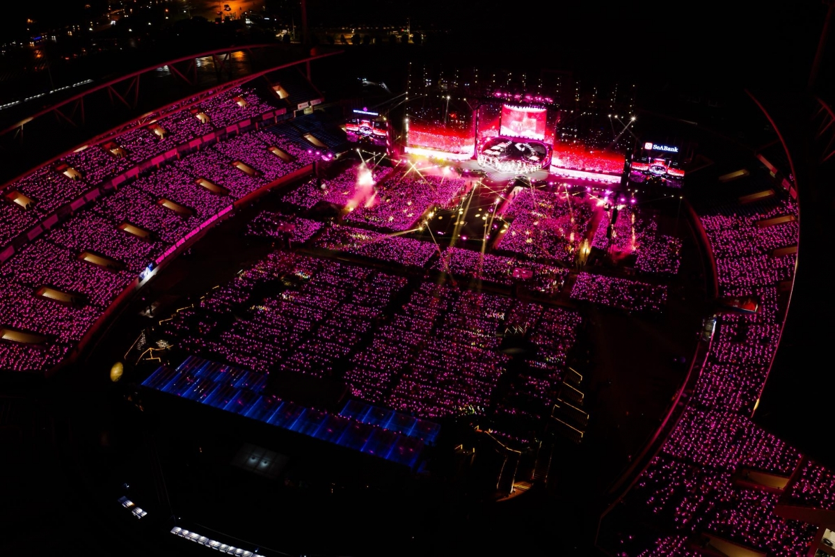 Concert với quy mô 40.000 khán giả của Mỹ Tâm tại Hà Nội