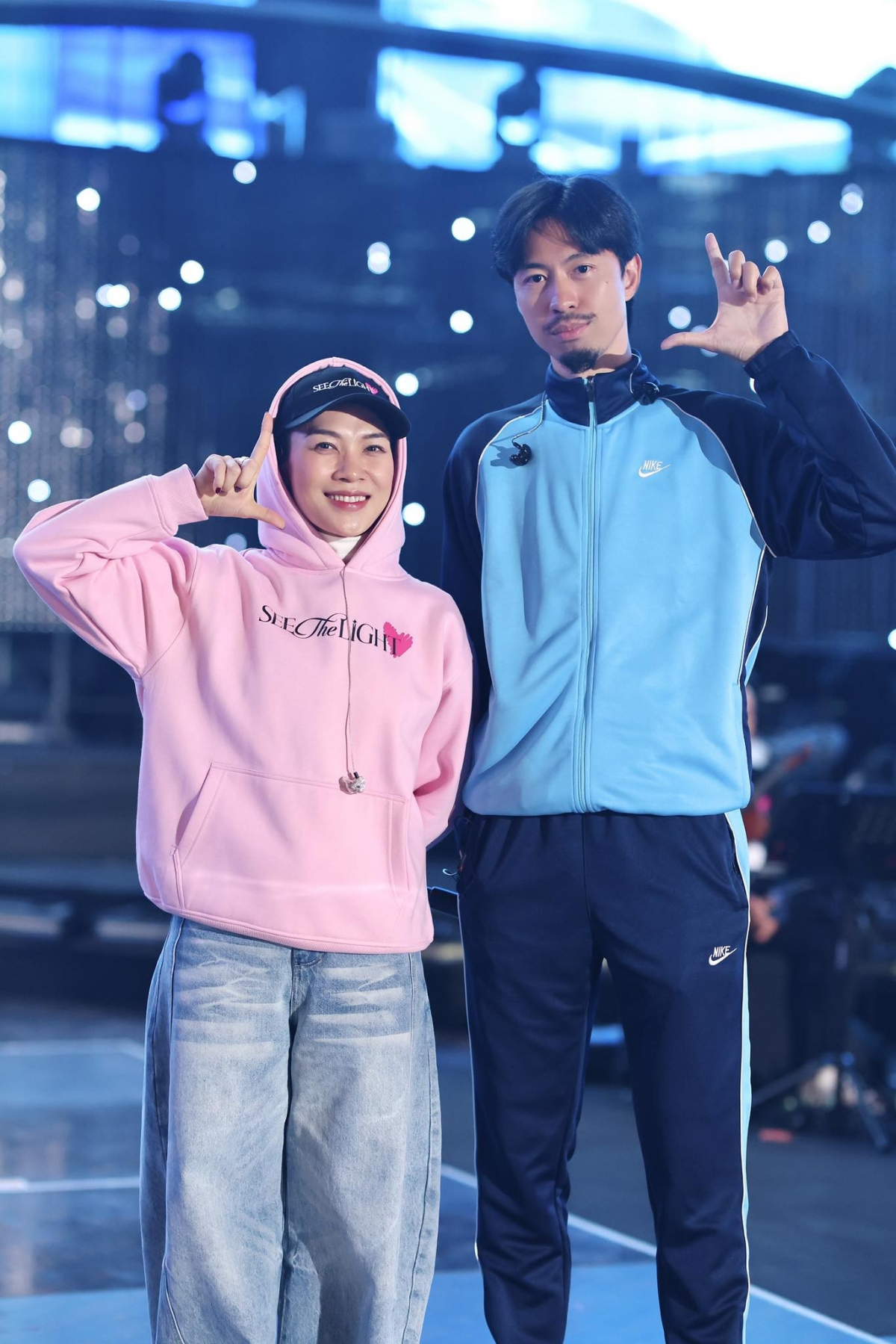 Ca sĩ Mỹ Tâm và rapper Đen Vâu tích cực tập luyện trước thềm liveshow.