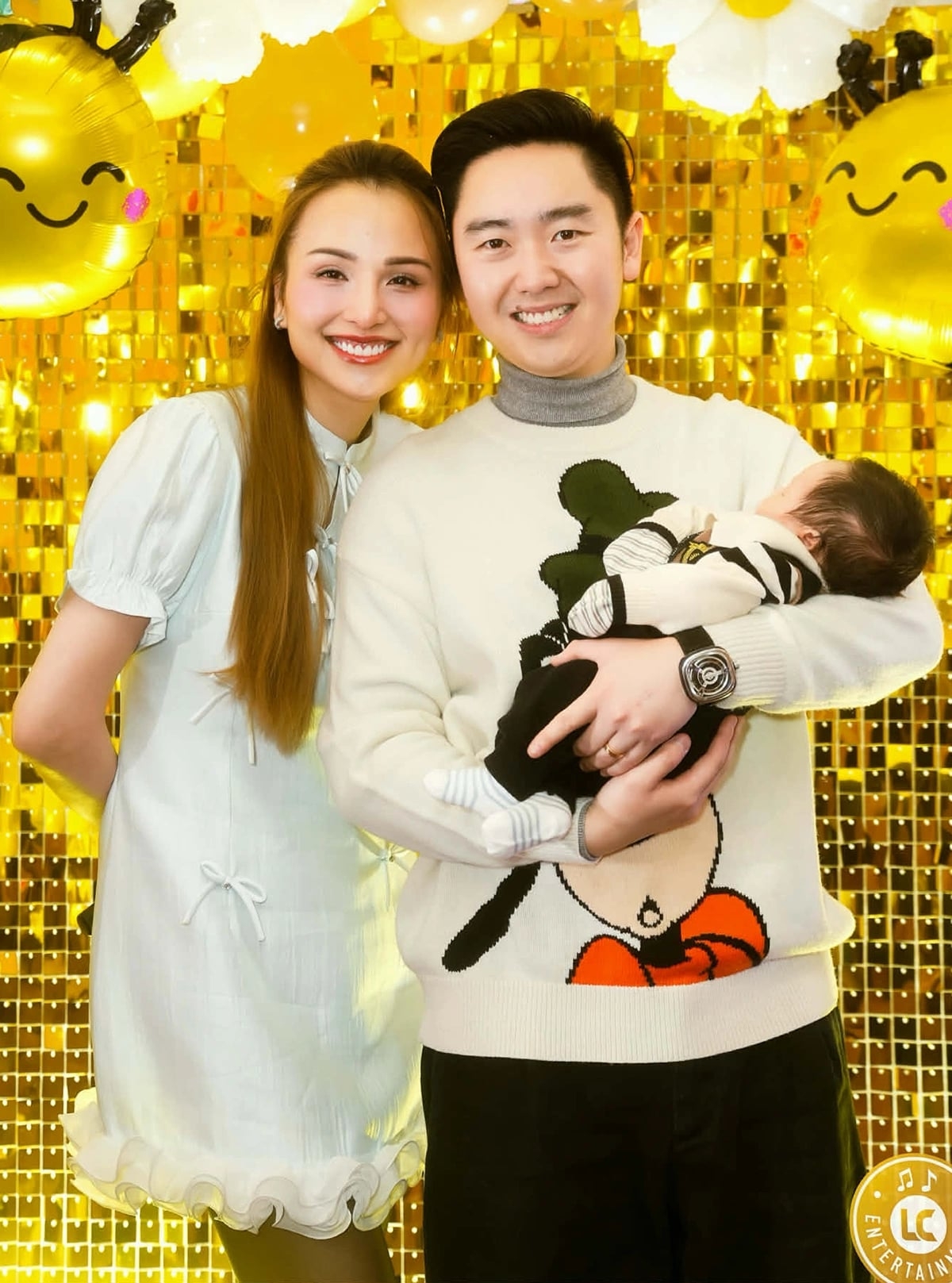 Hoa hậu Diễm Hương cùng ông xã David Lieu mở tiệc tại Canada, mừng con trai út tròn một tháng tuổi.