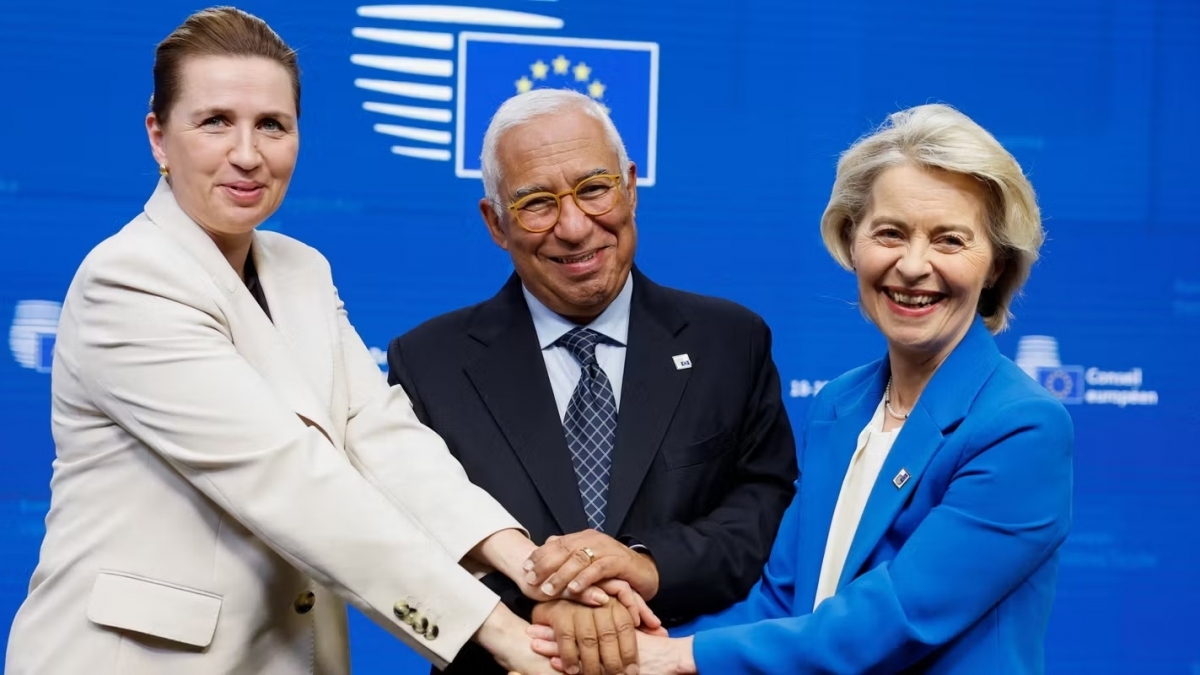 EU thông qua được gói viện trợ tài chính lớn cho Ukraine. Ảnh: Le Monde.