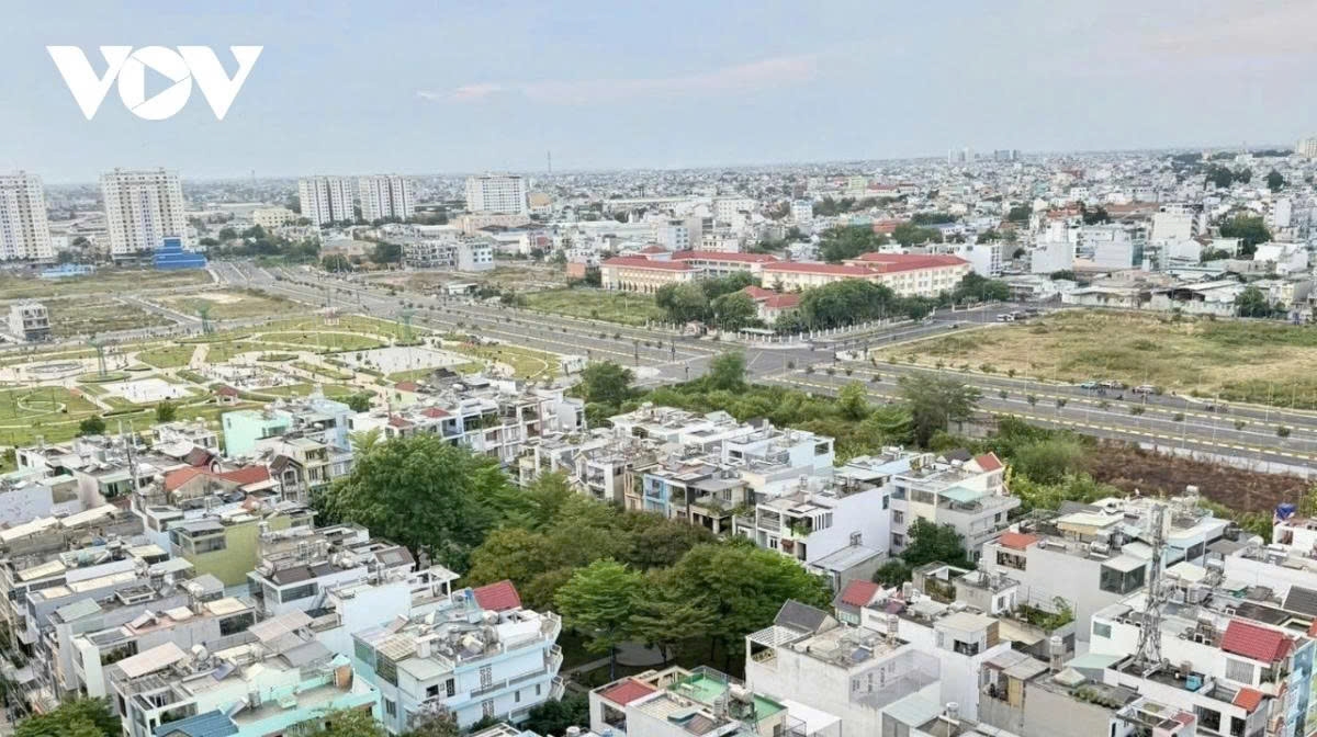 Việc áp dụng đồng thời ba quy định khác nhau về tách thửa, hợp thửa đất gây không ít khó khăn cho công tác quản lý nhà nước.