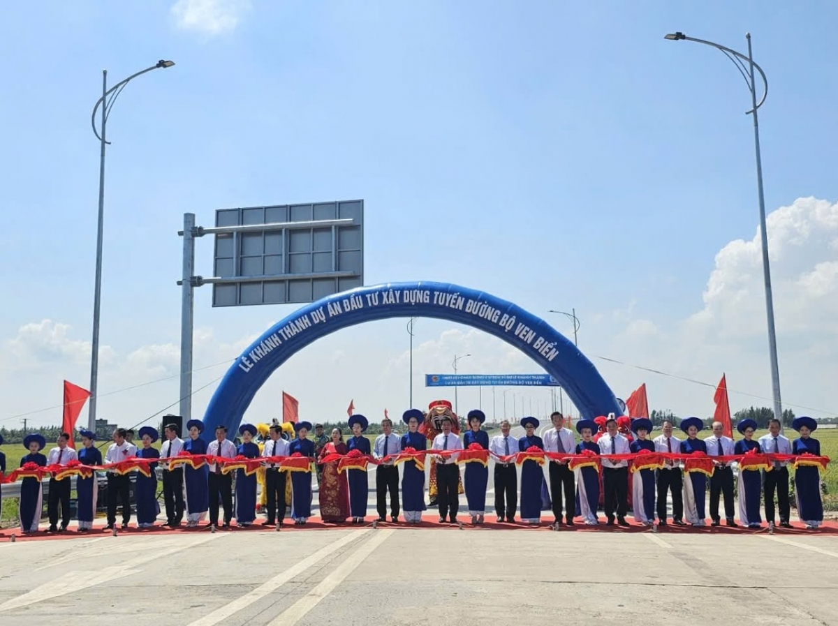 Xe lưu thông qua tuyến đường ven biển bắt đầu trả phí từ 0h ngày 03/01/2026