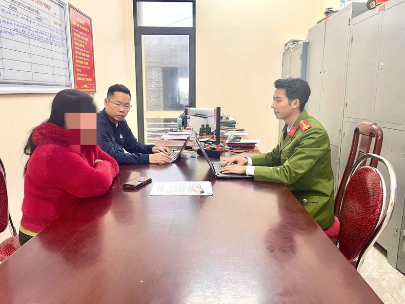 Gia đình, lực lượng công an vỡ òa niềm vui khi anh H được giải cứu