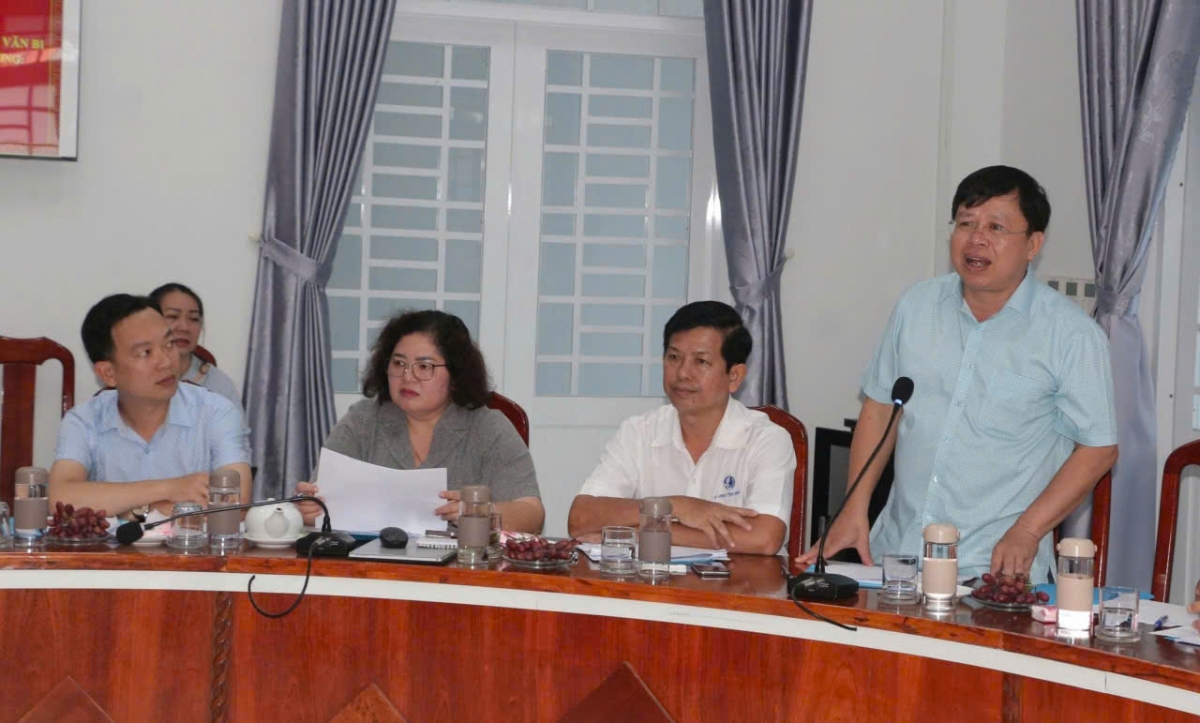 Lãnh đạo Sở Giáo dục- Đào tạo tỉnh Cà Mau phát biểu tại buổi làm việc