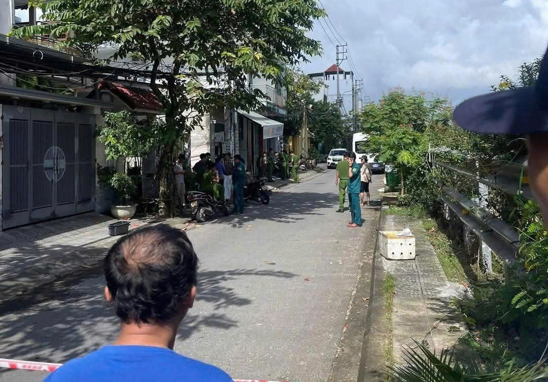 Công an phong tỏa hiện trường