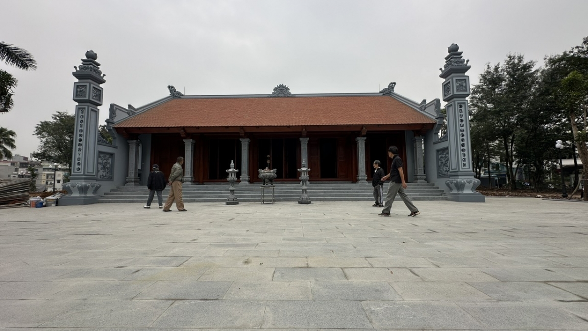 Điểm nhấn trong công viên là khu vực Nhà lưu niệm Võ Thị Sáu.