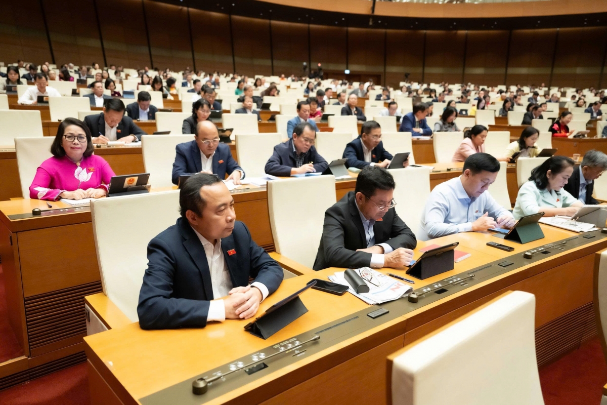 Sáng 11/12/2025, Quốc hội biểu quyết thông qua một số luật nghi quyết. Ảnh: Quốc hội