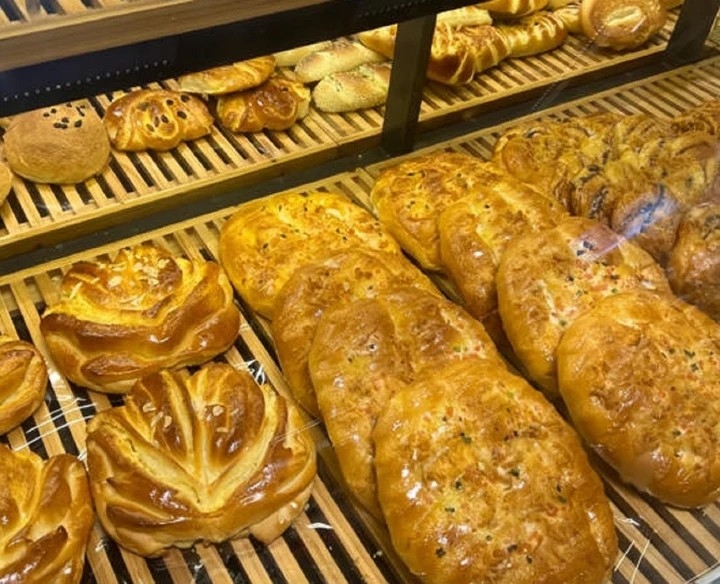 Những loại bánh mì và bánh ngọt được quảng cáo là "nướng tươi mỗi ngày" đôi khi chỉ là "lời nói dối đẹp đẽ".