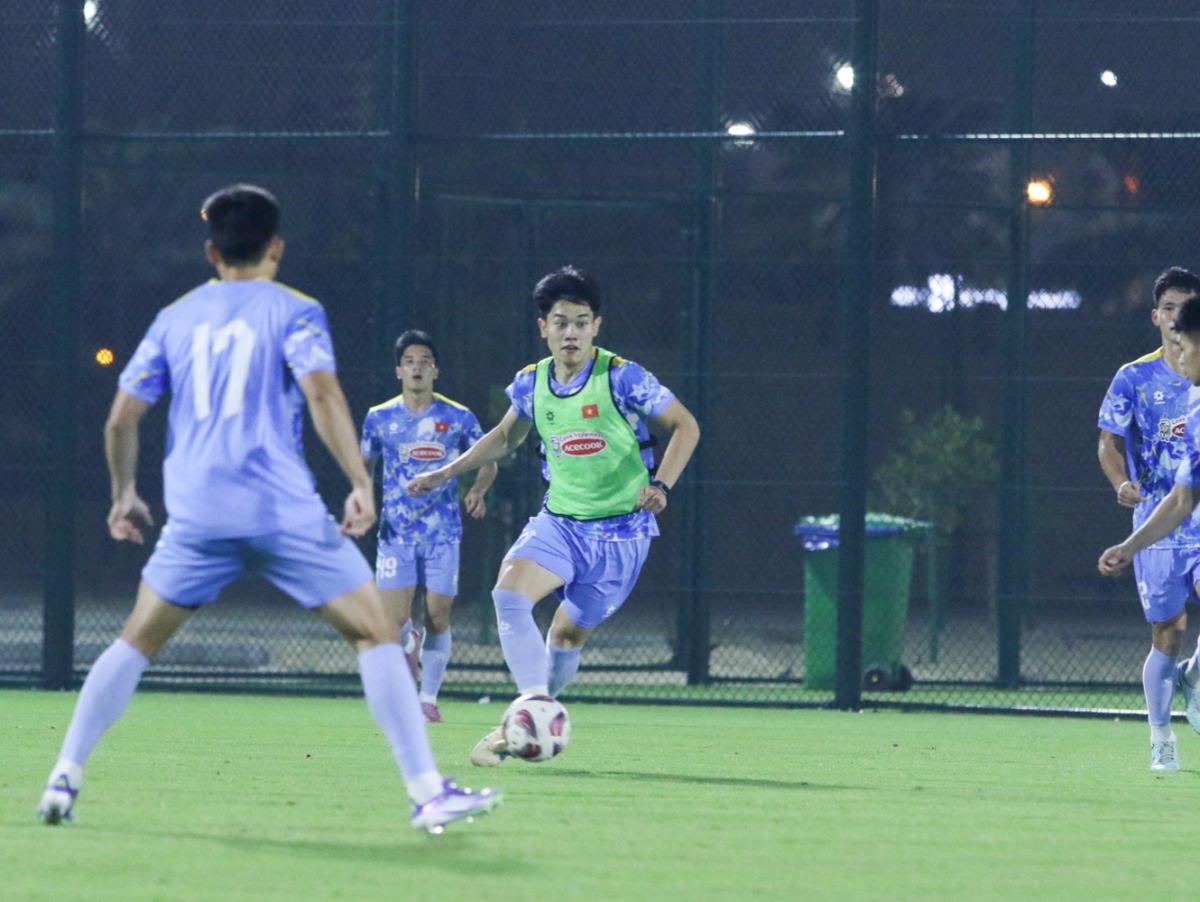 Đình Bắc cùng U23 Việt Nam tích cực chuẩn bị cho VCK U23 châu Á 2026.