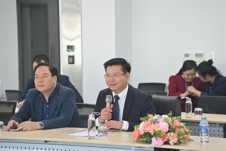 PGS.TS Đinh Văn Châu phát biểu tại buổi lễ.