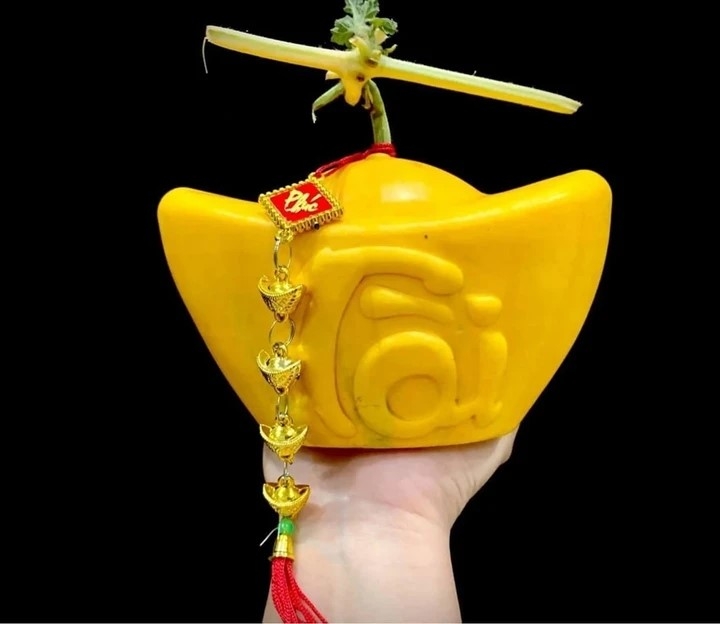 Dưa hấu thỏi vàng thường xuyên hút khách. (Ảnh: Greenfood)