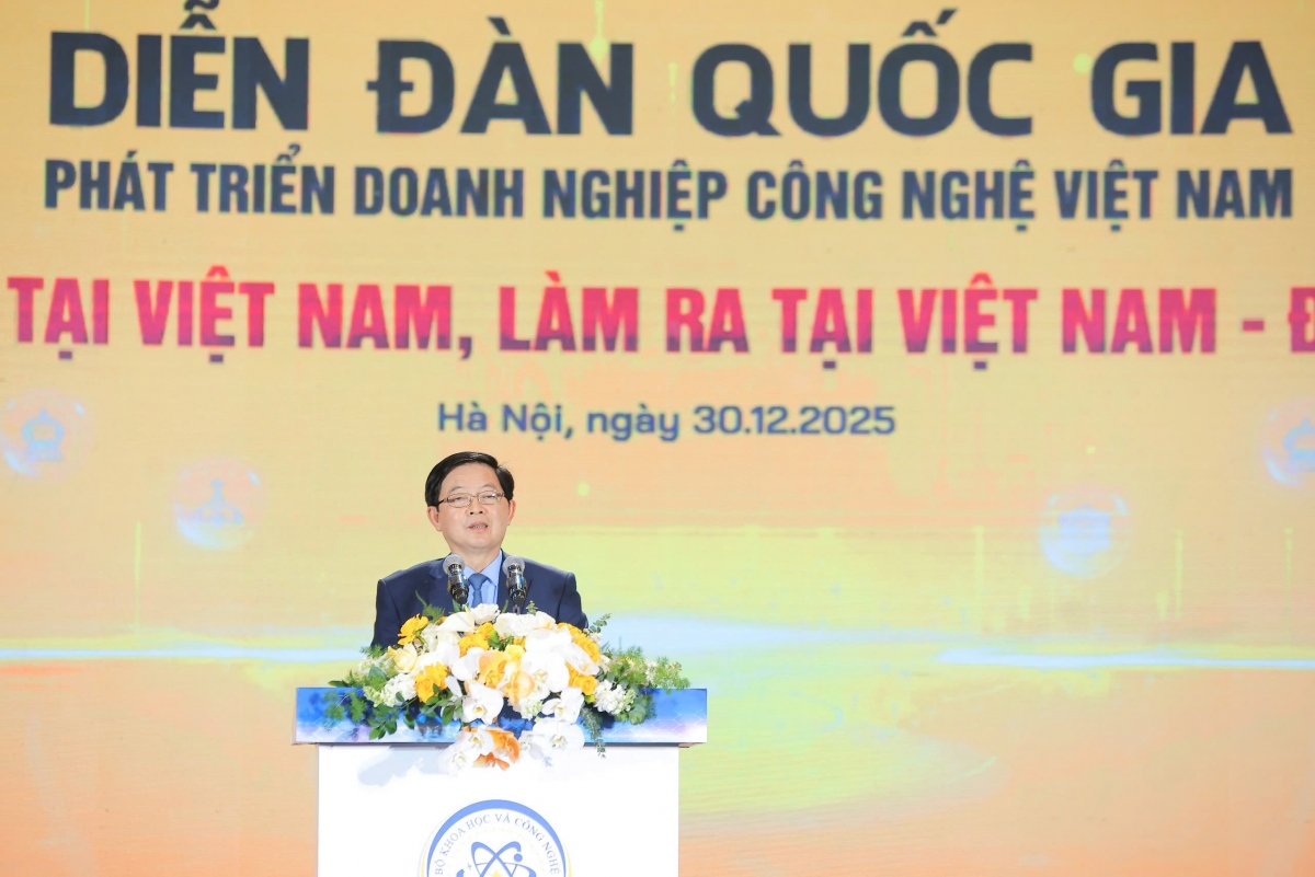 Phó Thủ tướng Hồ Quốc Dũng phát biểu tại diễn đàn (Ảnh: Bộ KH&amp;CN)