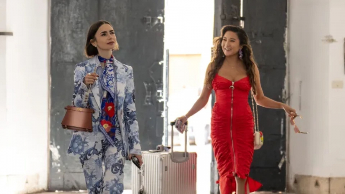 Chính yếu tố thời trang đã giúp bộ phim giữ chân khán giả, ngay cả khi nội dung gây nhiều tranh cãi.