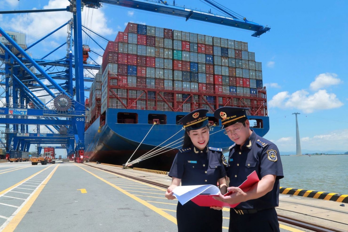Ngành Hải quan tích cực thông quan hàng hóa đáp ứng hoạt động chính quyền địa phương 2 cấp (Ảnh minh họa: KT)