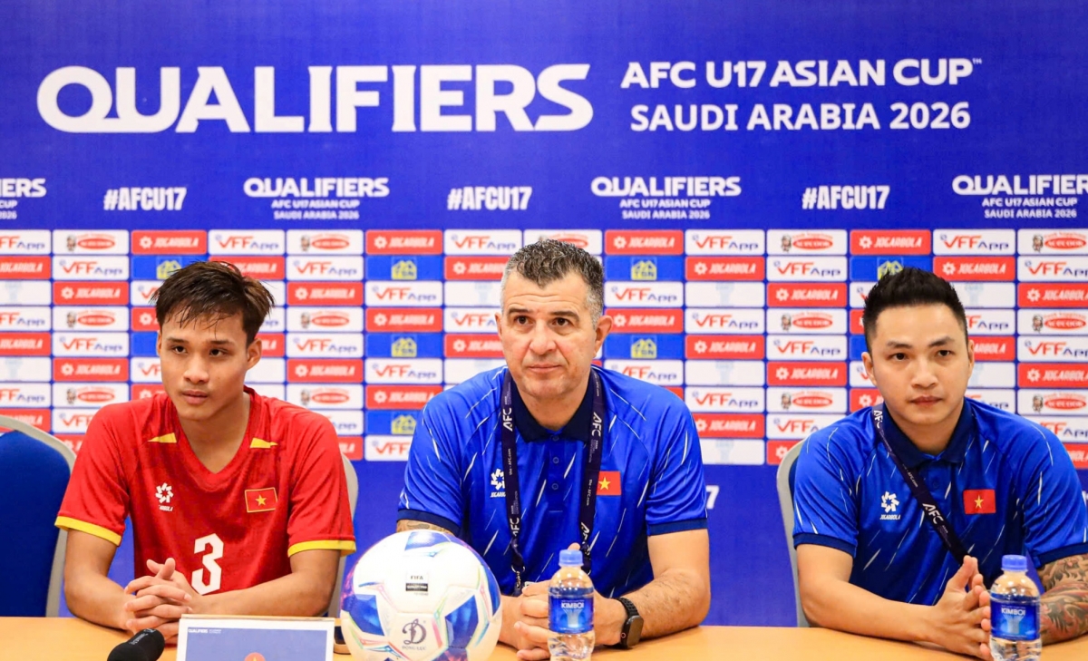 HLV Cristiano Roland khiêm tốn khi U17 Việt Nam giành dự VCK U17 châu Á 2026 (Ảnh: Hoài Thương).
