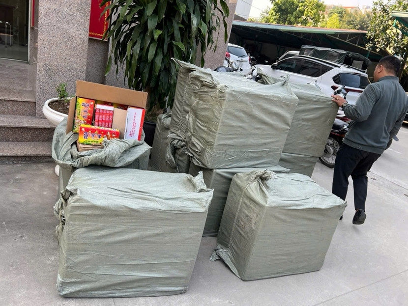 Số tang vật đươc đưa đến Công an phường Phú Thượng để phục vụ công tác điều tra