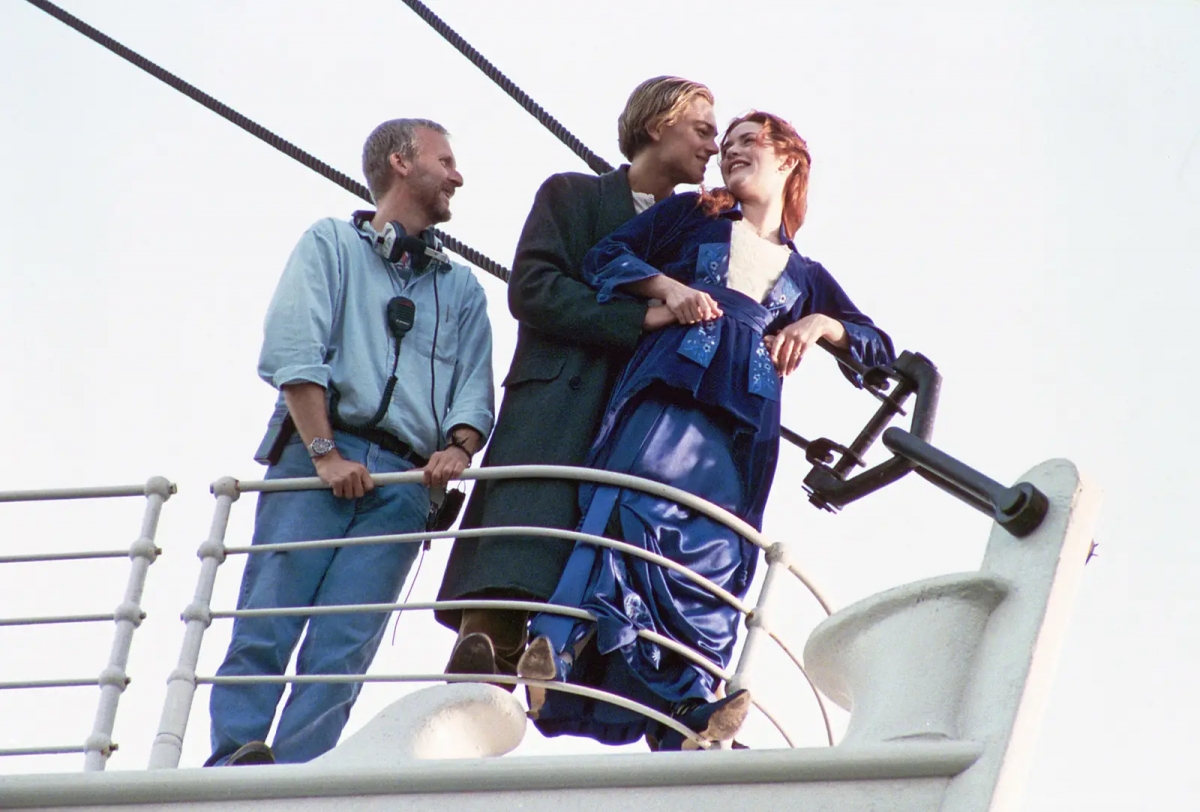 James Cameron trong hậu trường Titanic (1997) – nơi bắt đầu hành trình của “vua phòng vé” Hollywood.