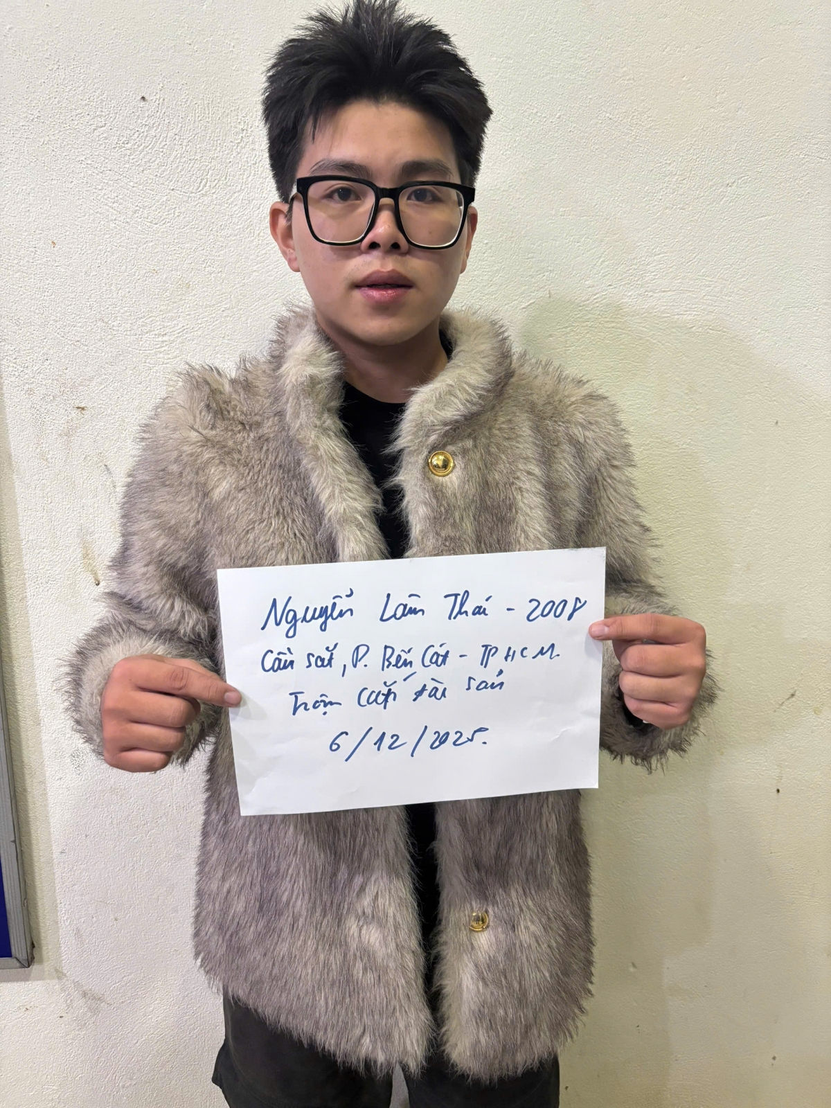 Tiktoker Nguyễn Lâm Thái tại cơ quan điều tra