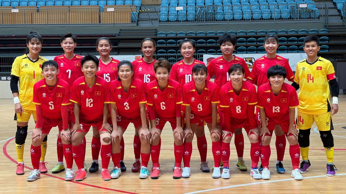 ĐT Futsal nữ Việt Nam vs ĐT Futsal nữ Indonesia so tài lúc 13h30 chiều nay (12/12). (Ảnh: VFF)