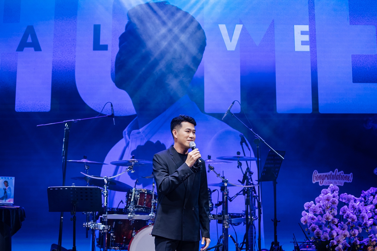 Hồ Trung Dũng giới thiệu album mới gồm 11 ca khúc do chính mình sáng tác