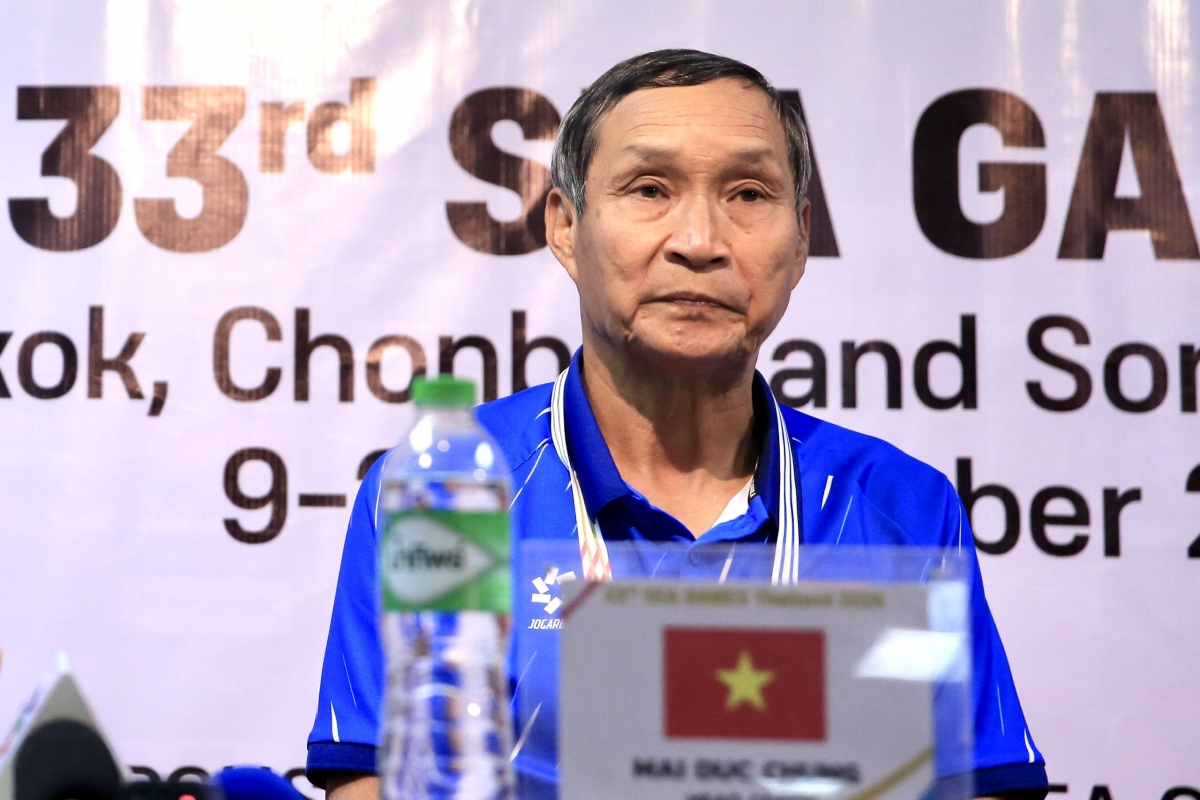 HLV Mai Đức Chung và ĐT nữ Việt Nam quyết giành HCV (Ảnh: Khả Hòa).