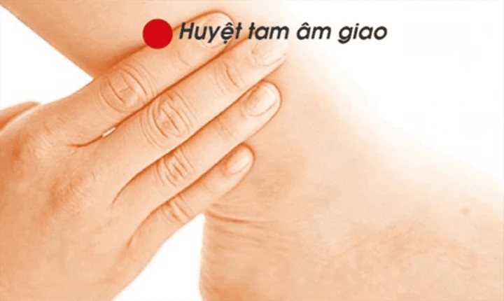 Day huyệt tam âm giao giúp trẻ lâu.