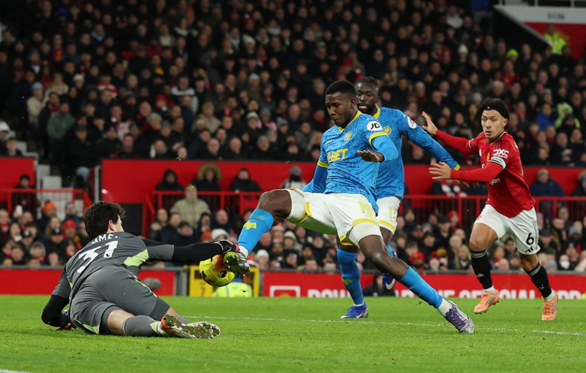 MU gặp nhiều khó khăn trước Wolverhampton (Ảnh: Reuters)