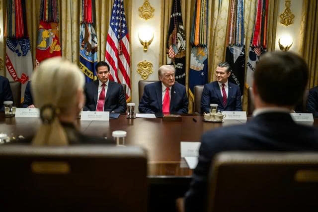 Tổng thống Mỹ Donald Trump trong cuộc họp Nội các tại Nhà Trắng, ngày 2/12/2025 (Ảnh: Space News)