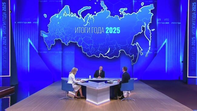 Tổng thống Nga Putin đã trả lời trực tiếp nhiều câu hỏi của các nhà báo và người dân - Ảnh: Ria Novosti