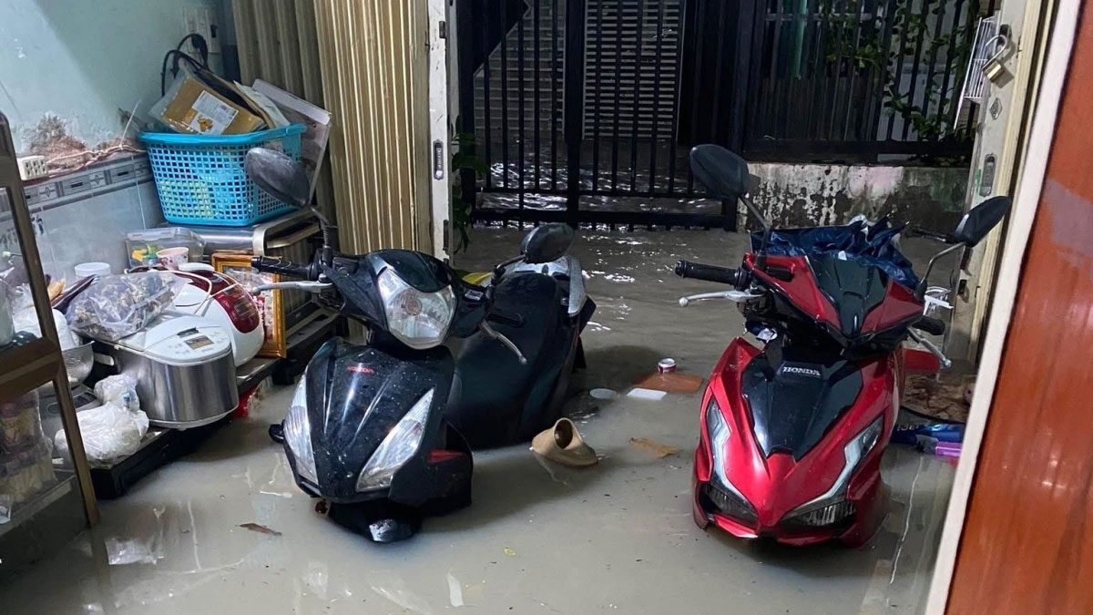 Ngập úng tại phường Long Bình, tỉnh Đồng Nai vào tháng 9/2025 - Ảnh: MXH