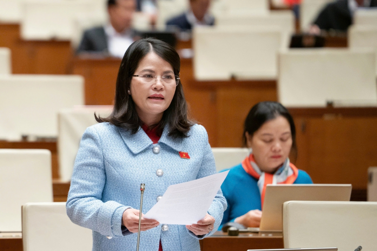 Đại biểu Nguyễn Hoàng Bảo Trân. Ảnh: Quốc hội