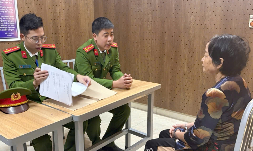 Nguyễn Thị Thu và Trần Thị Thập khai nhận tại cơ quan Công an