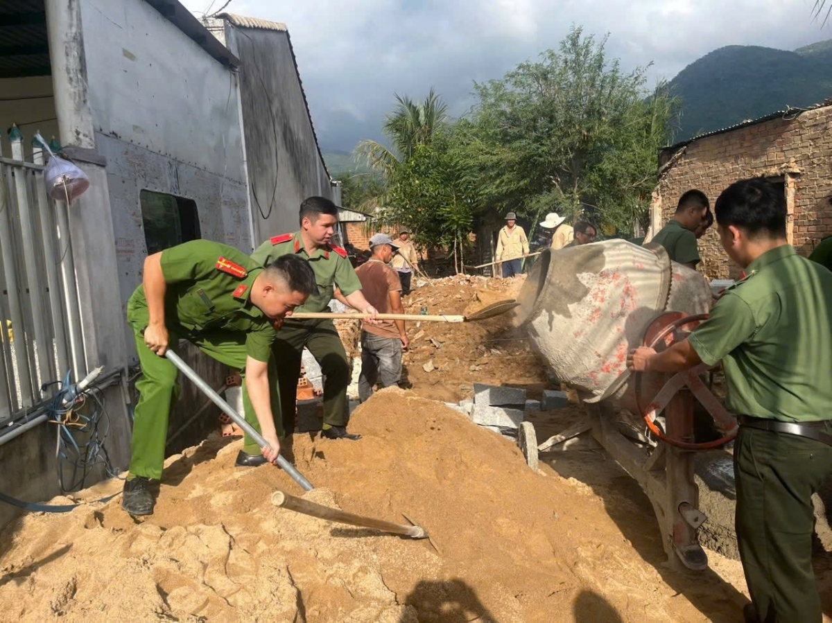 24 căn nhà được Công an tỉnh Khánh Hòa đồng loạt xây dựng